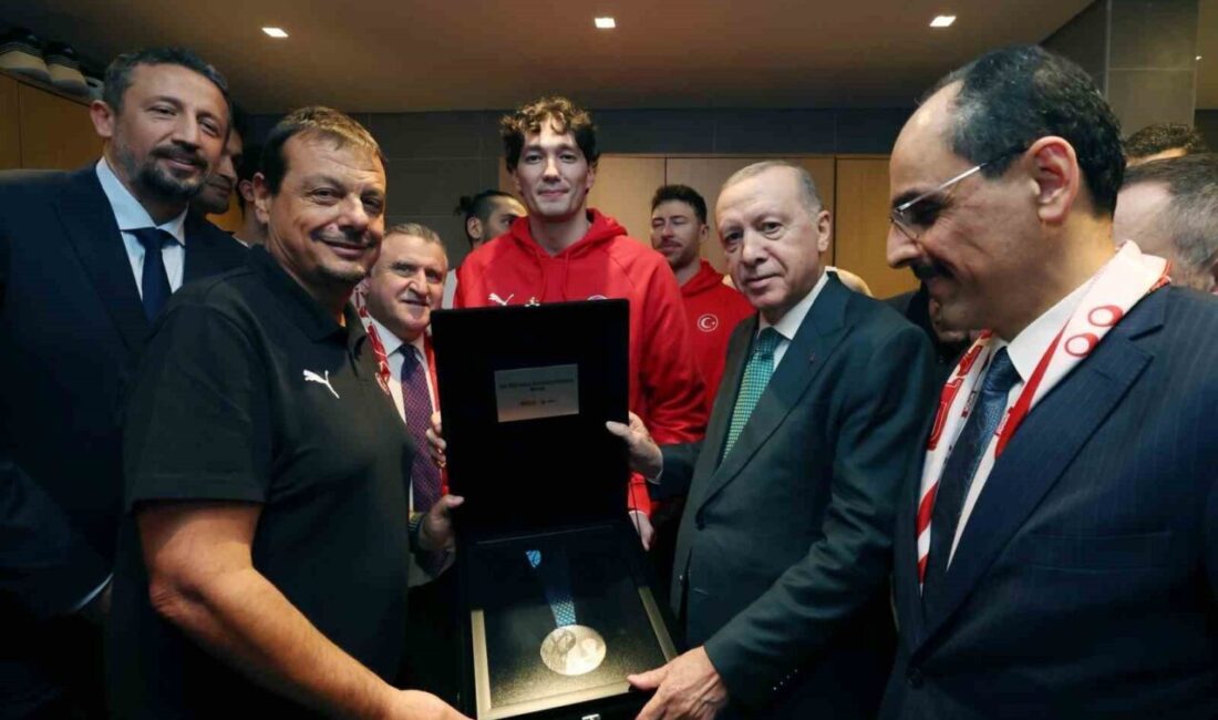 A Milli Erkek Basketbol Takımı, FIBA 2025 Avrupa Şampiyonası'nda elde