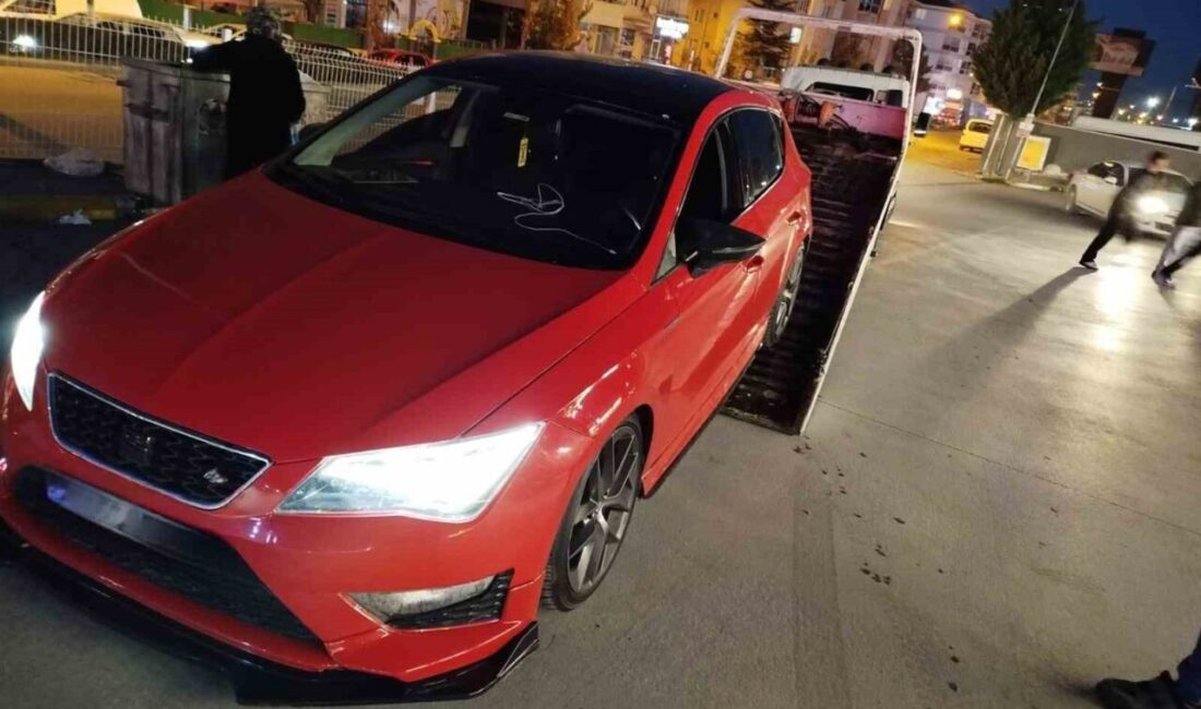 Eskişehir'de Albayrak Caddesi'nde drift yapan ve ehliyeti daha önce iptal
