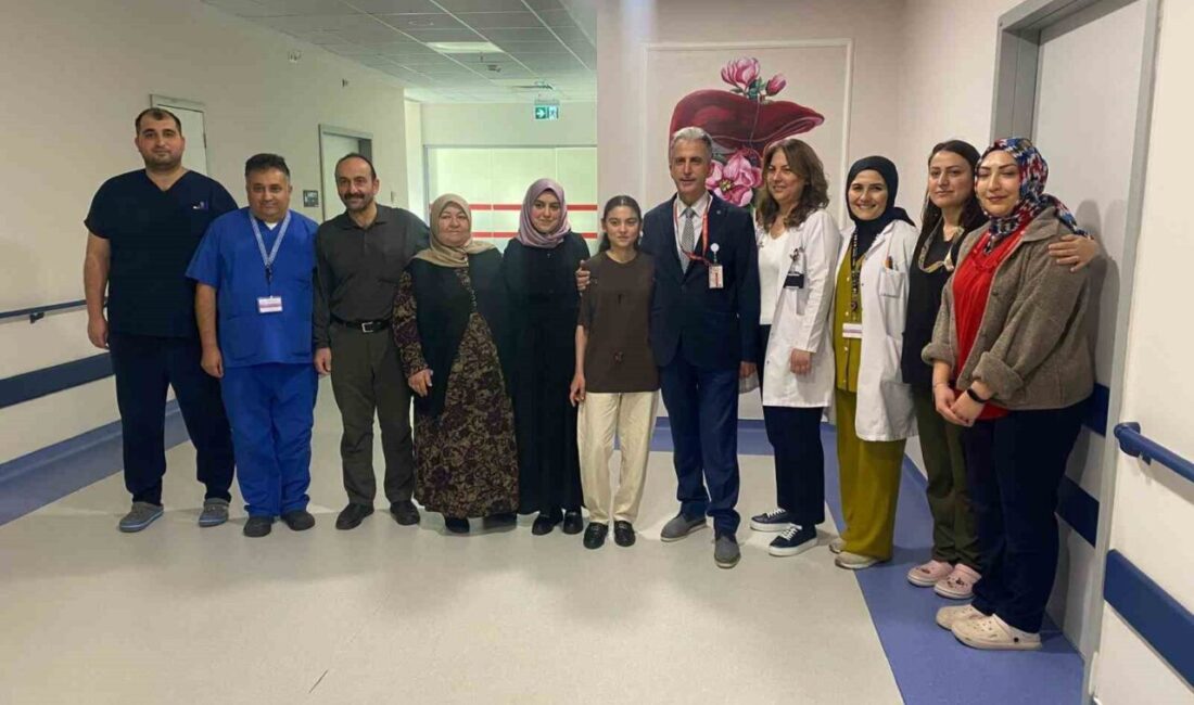 Ankara Bilkent Şehir Hastanesi'nde karaciğer nakli olan tıp öğrencisi Neslihan