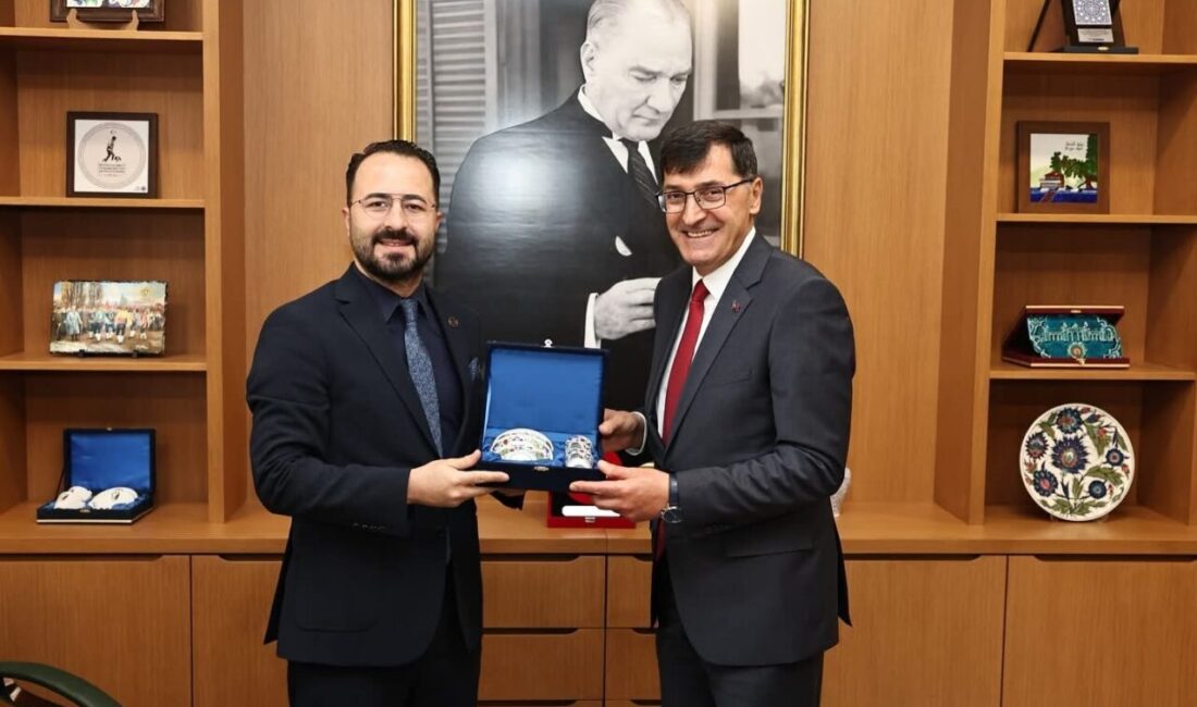 Kütahya Belediye Başkanı Eyüp Kahveci, Kütahya Baro Başkanı Av. Edip