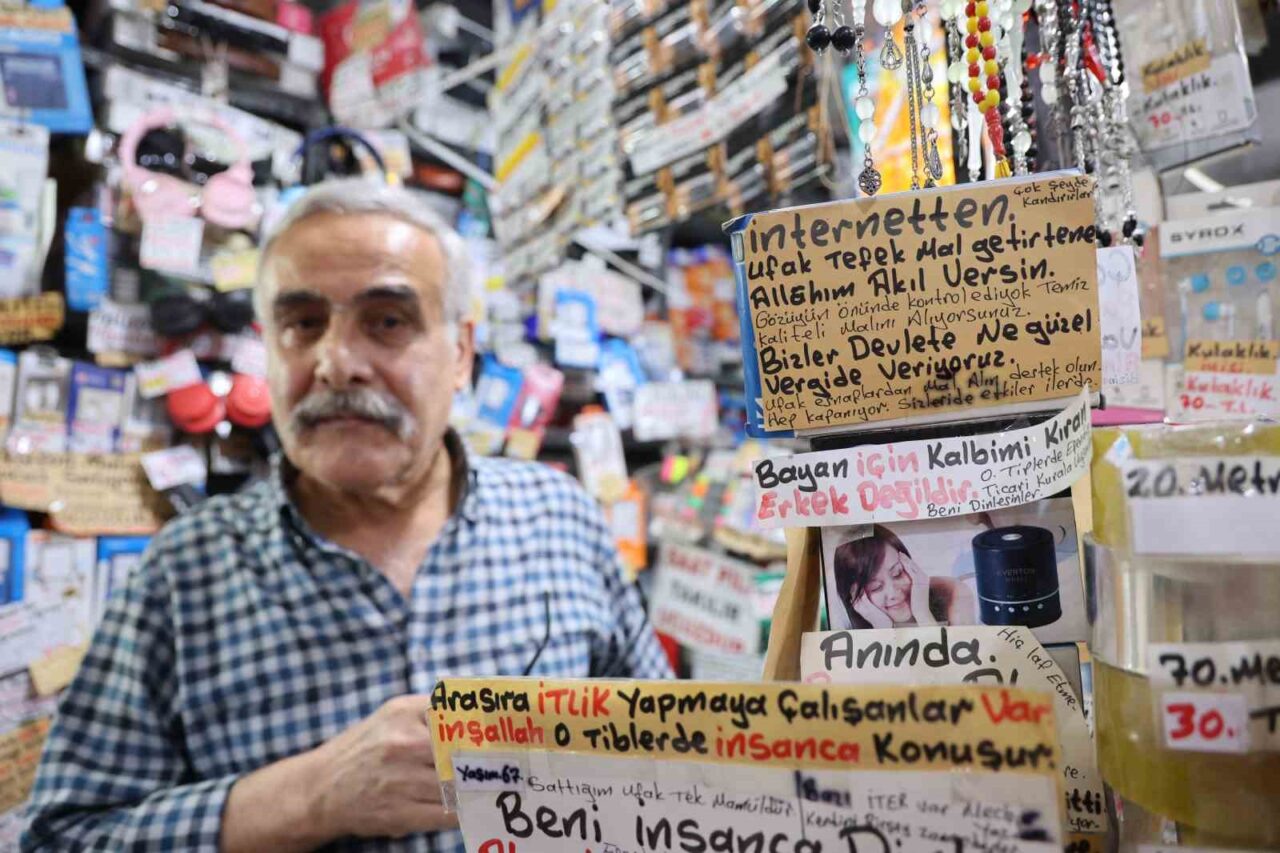 Adana'nın Kozan ilçesinde 44 yıldır esnaflık yapan 69 yaşındaki Mehmet