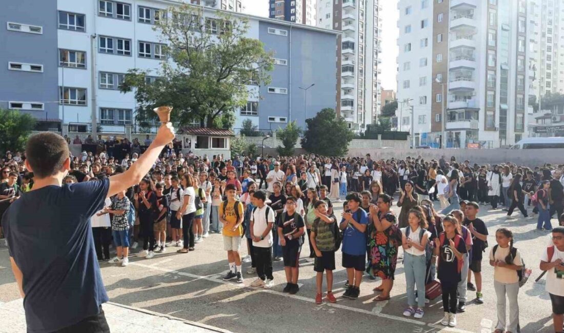 Adana'da 547 bin 59 öğrenci, Milli Eğitim Bakanlığı'nın belirlediği ilk