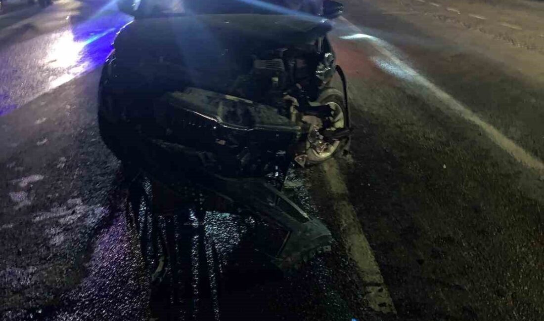 Gölbaşı’nda İki Araç Çarpıştı, İki Kişi Yaralandı Adıyaman’ın Gölbaşı ilçesinde akşam saatlerinde meydana gelen kazada iki otomobil