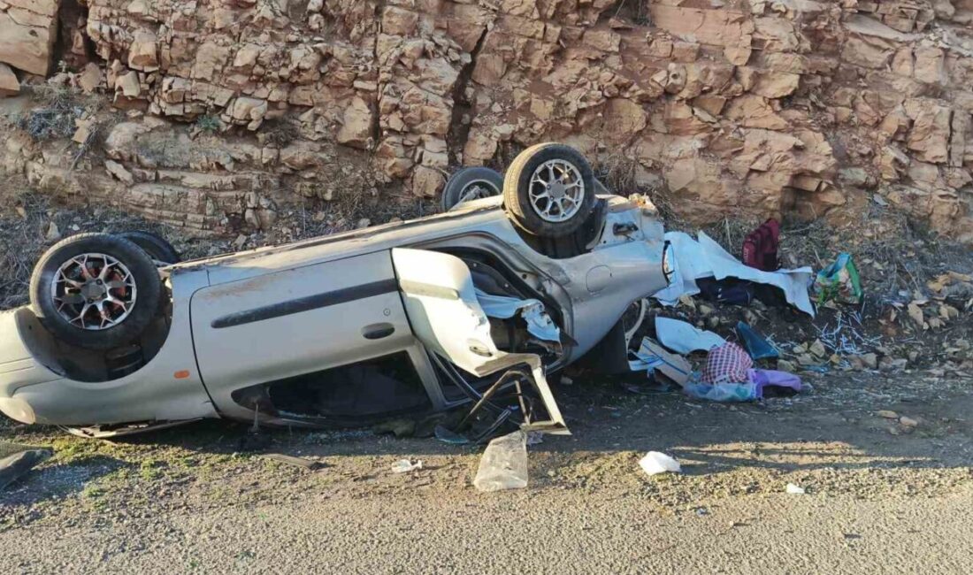 Adıyaman’ın Gölbaşı ilçesinde, Selahattin Ç.'nin kullandığı otomobil kontrolden çıkarak devrildi.