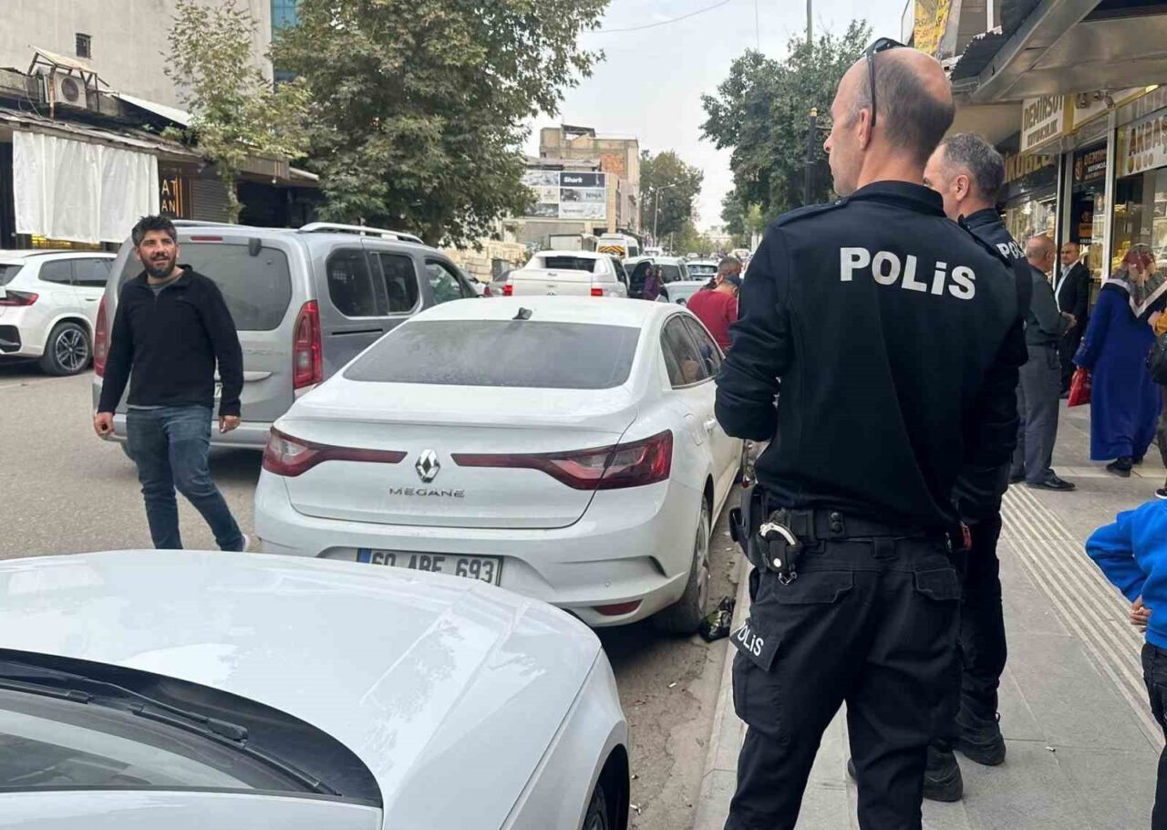 Adıyaman'da polis kılığına giren dolandırıcılar, A.Y. isimli vatandaşı telefonla arayarak