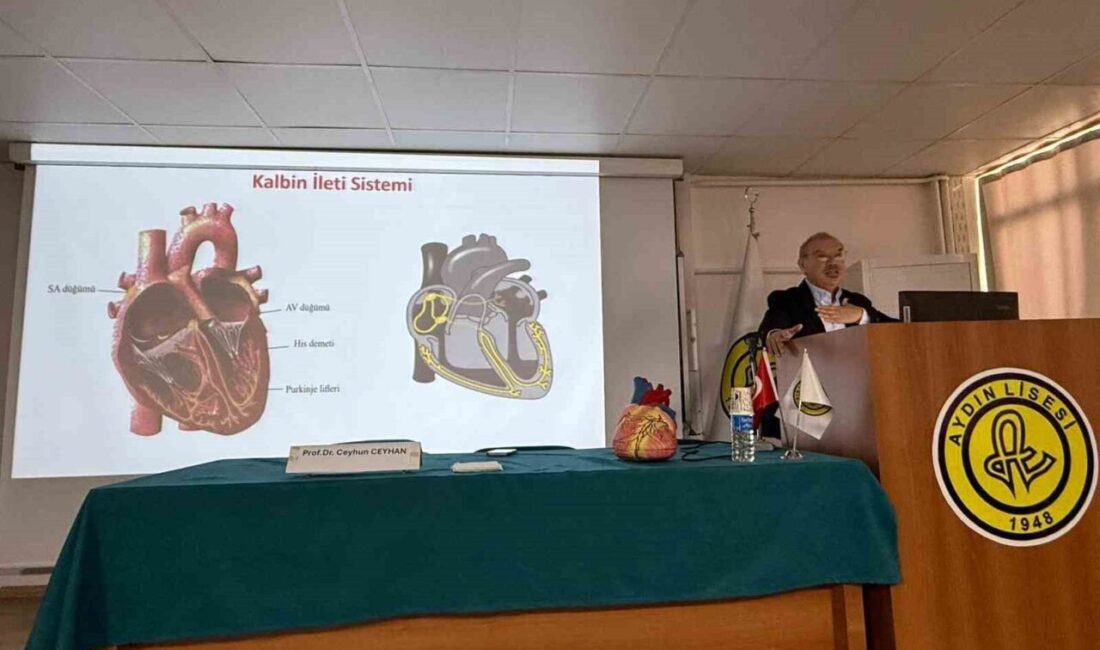 Aydın Lisesi’nin "Akademisyenlerin Derslere Girmesi Projesi" kapsamında Prof. Dr. Ceyhun