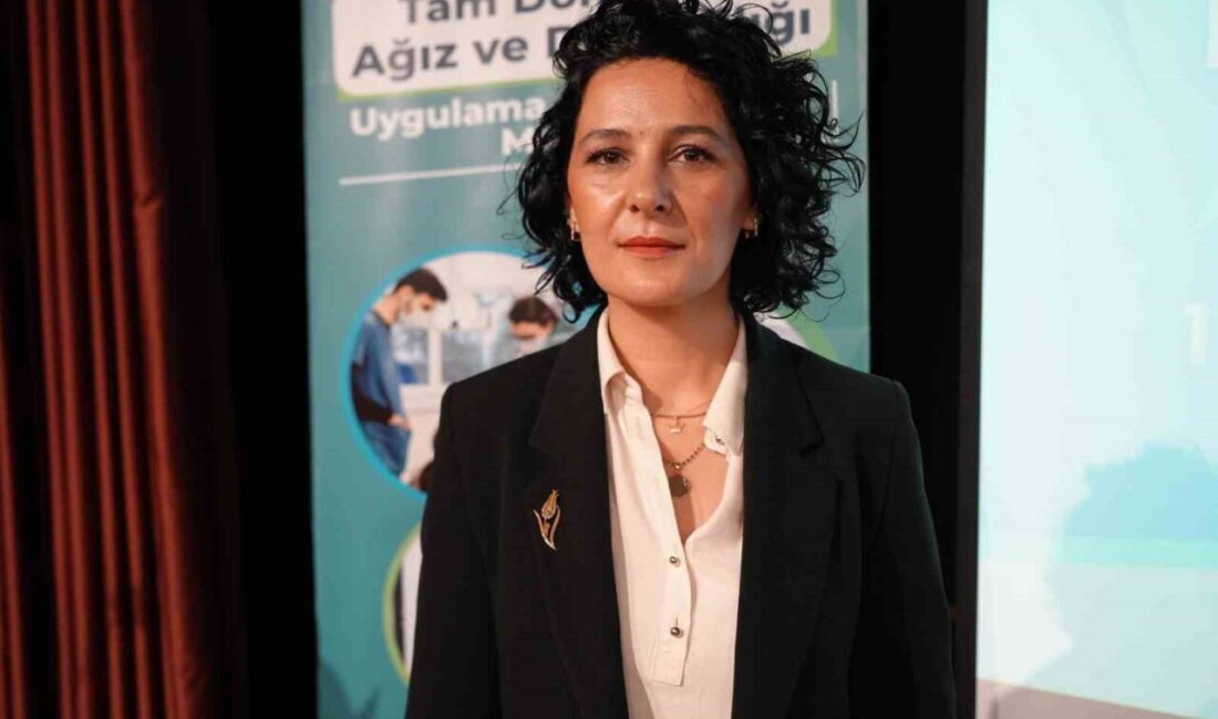 Kocaeli'de, Diş Hekimleri Günü kapsamında düzenlenen etkinlikte, ağız sağlığının ciddiyeti