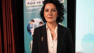 Kocaeli'de, Diş Hekimleri Günü kapsamında düzenlenen etkinlikte, ağız sağlığının ciddiyeti