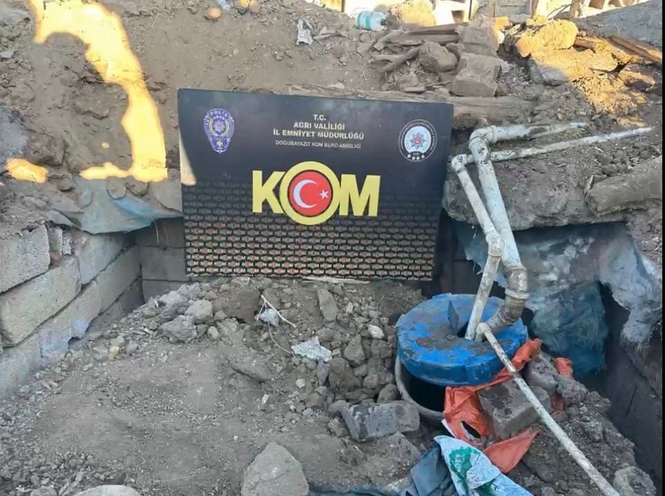 Ağrı'da gerçekleştirilen operasyonda, bir iş yerinin bahçesinde gömülü fiber tankta