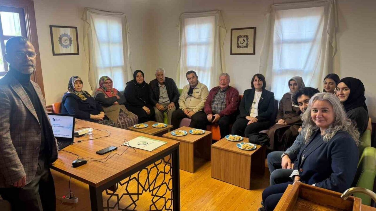 Düzce Üniversitesi, "2025 Aile Yılı" çerçevesinde Aile Okulu etkinliğini Turizm