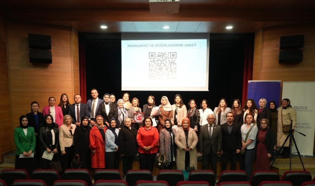 Düzce Aile Akademisi, İlk Panelini Düzenleyerek Aile Temasına Dikkat Çekti Düzce Belediyesi'nin oluşturduğu Aile Akademisi, ilk panelini gerçekleştirdi. Vali Yardımcısı