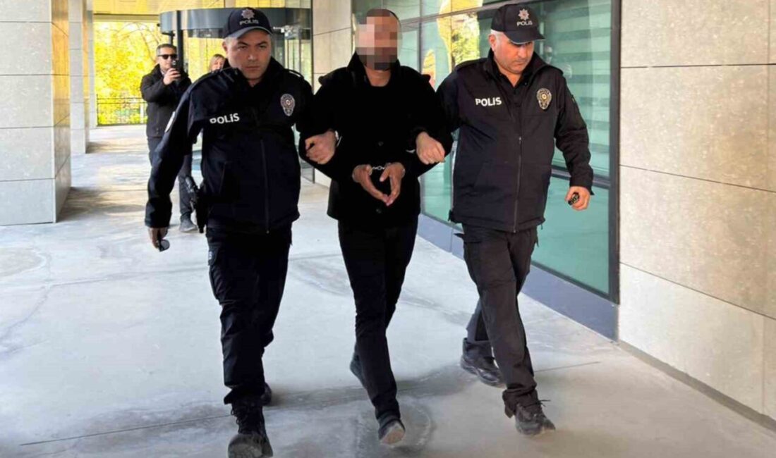 Kırıkkale’de Tehlikeli Manevralarla Aileyi Tehdit Eden Sürücü Yakalandı, Adli Kontrolle Serbest Bırakıldı Kırıkkale'de E.D. (37) adlı sürücü, tehlikeli manevralar yaparak bir ailenin
