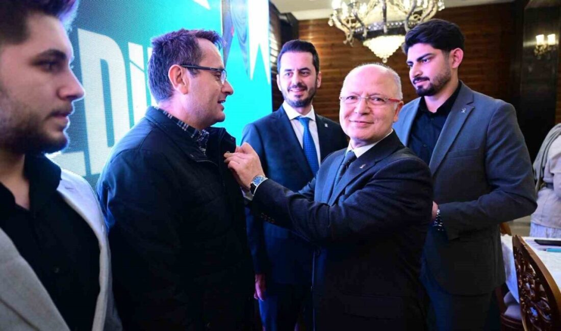 AK Parti Osmangazi İlçe Danışma Meclisi Toplantısı, yoğun bir katılımla