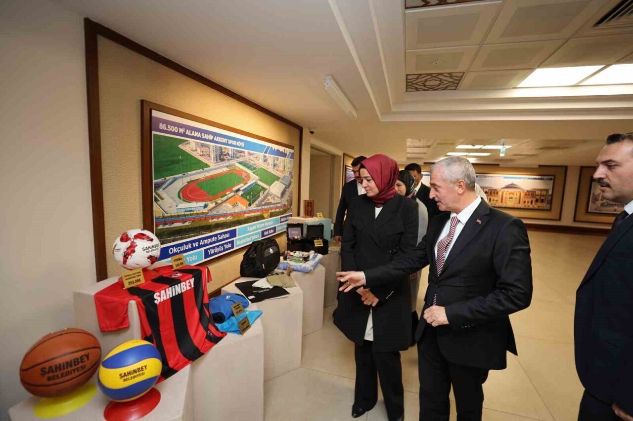 AK Parti Genel Başkan Yardımcısı Dr. Betül Sayan Kaya, Gaziantep'teki