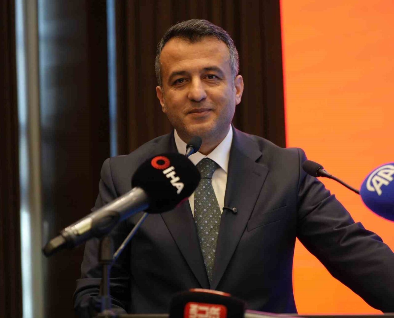 Samsun'da düzenlenen "AK Parti Yerel Yönetimler Bölge Toplantısı"na 11 şehirden