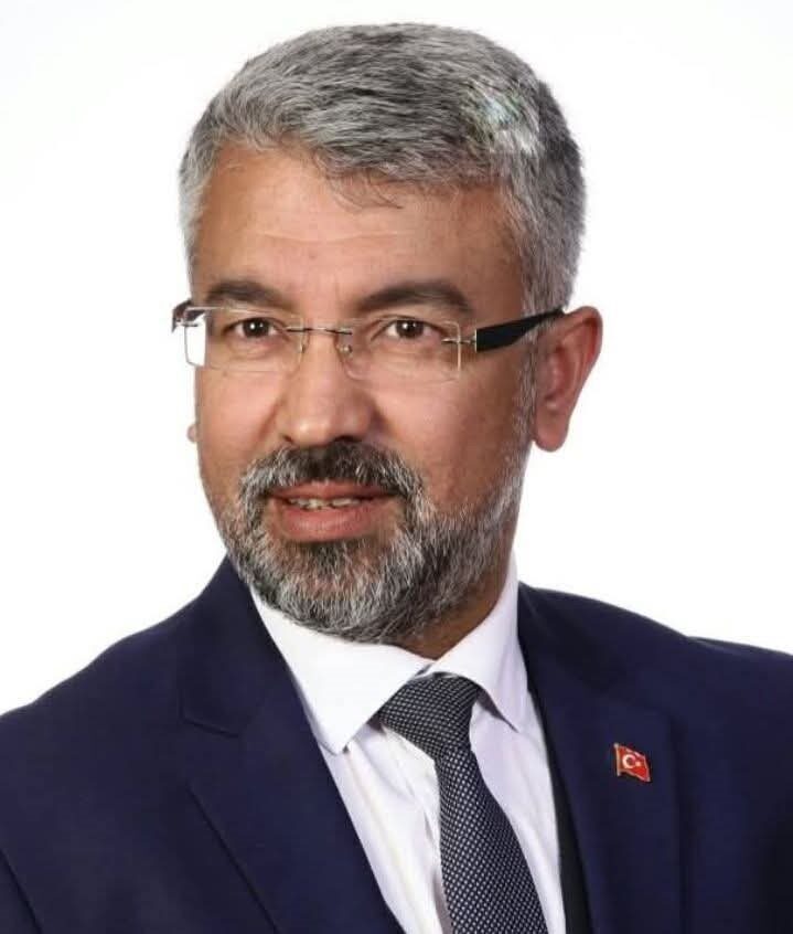 Kütahya'da AK Parti Merkez İlçe Başkan Yardımcısı Yusuf Sezai Sevil,