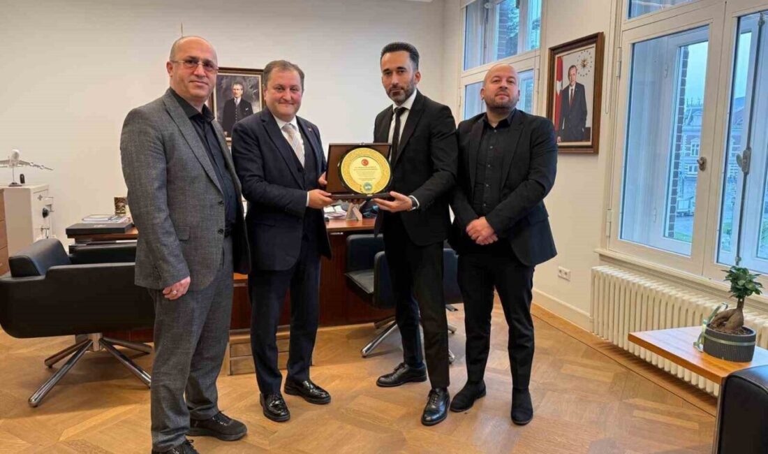 Kayserili İşverenler Birliği (AKİB) yönetimi, Amsterdam Başkonsolosu Mahmut Burak Ersoy’u