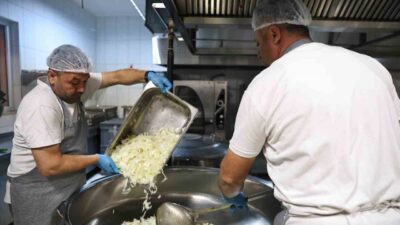 Antalya Büyükşehir Belediyesi'ne bağlı Alanya Aşevi, ekonomik durumu yetersiz, engelli,