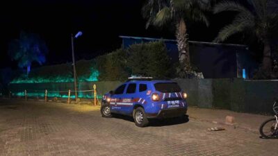 Antalya'nın Alanya ilçesinde bir apartmanın 3. katında çıkan yangın, itfaiye