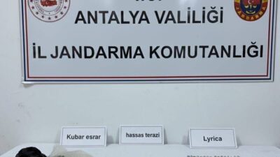 Antalya'nın Alanya ilçesinde jandarma, M.E.Y. isimli şüphelinin evinde gerçekleştirdiği operasyonda