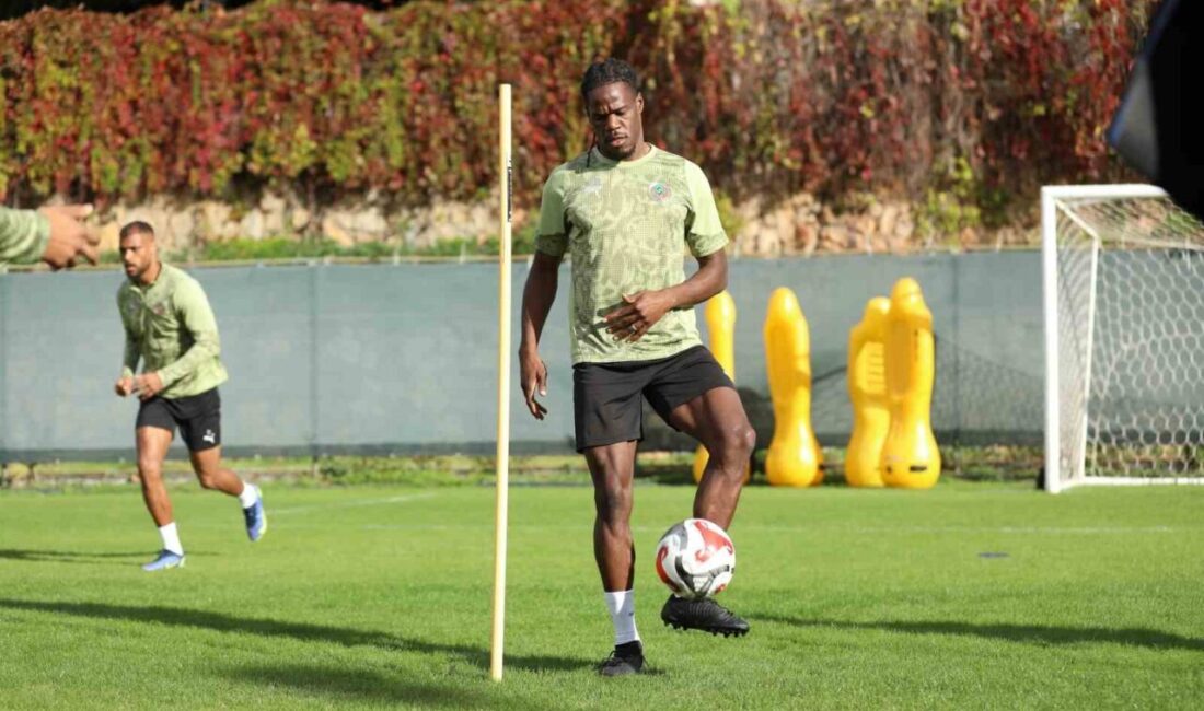 Corendon Alanyaspor, Trendyol Süper Lig'in 14. haftasında oynayacağı Samsunspor maçı