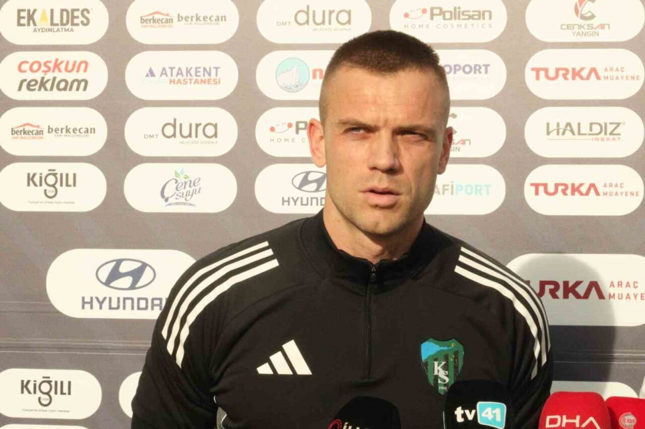 Kocaelispor'un kalecisi Aleksandar Jovanovic, Galatasaray galibiyetinin güven artırdığını belirtirken, Göztepe