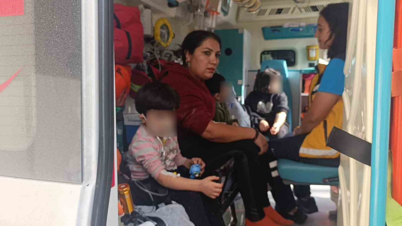 Manavgat’ta 4 Katlı Binanın Çatı Katında Çıkan Yangında 3 Çocuk İnşaat İşçileri ve Mahalle Sakinleri Tarafından Kurtarıldı