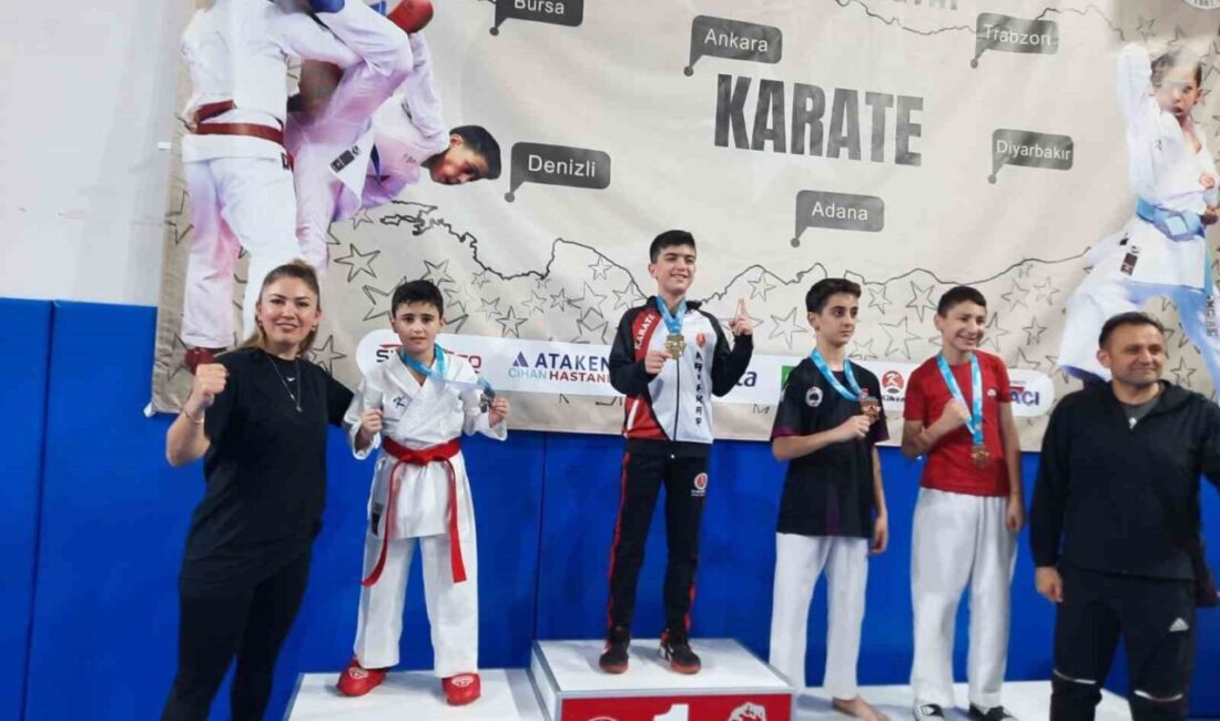 Aliağa’nın Karatecileri Denizli’deki Yarışmalardan 4 Madalya ile Döndü Aliağa Belediyesi Spor Okulları’nın karate takımı, Denizli'deki 1. Etap yarışlarında