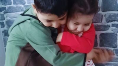 Almanya'dan İstanbul'a tatile gelen Servet ve Çiğdem Böcek ile çocukları,