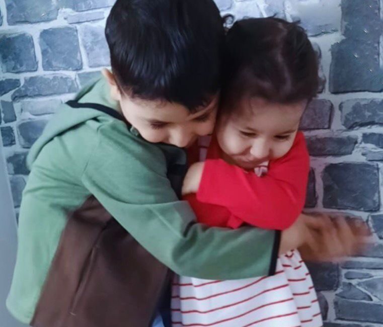 Almanya'dan İstanbul'a tatile gelen Servet ve Çiğdem Böcek ile çocukları,