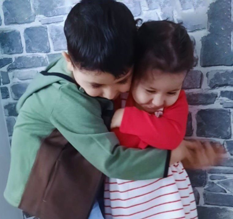 Almanya'dan İstanbul'a tatile gelen Servet ve Çiğdem Böcek ile çocukları,