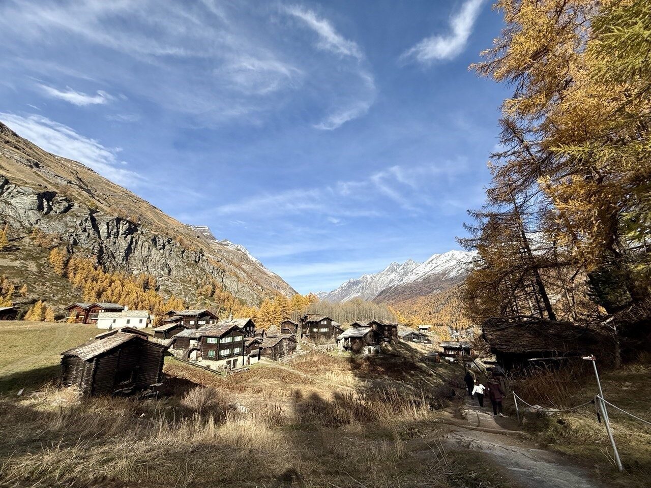 Alp Dağları, masalsı manzaraları ve etkileyici zirveleriyle ziyaretçileri cezbetmeye devam