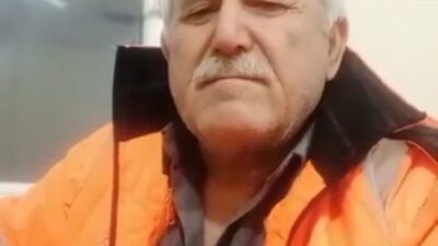 İzmir Alsancak Limanı'nda 55 yaşındaki liman serdümeni Reşat Doğan, gemi