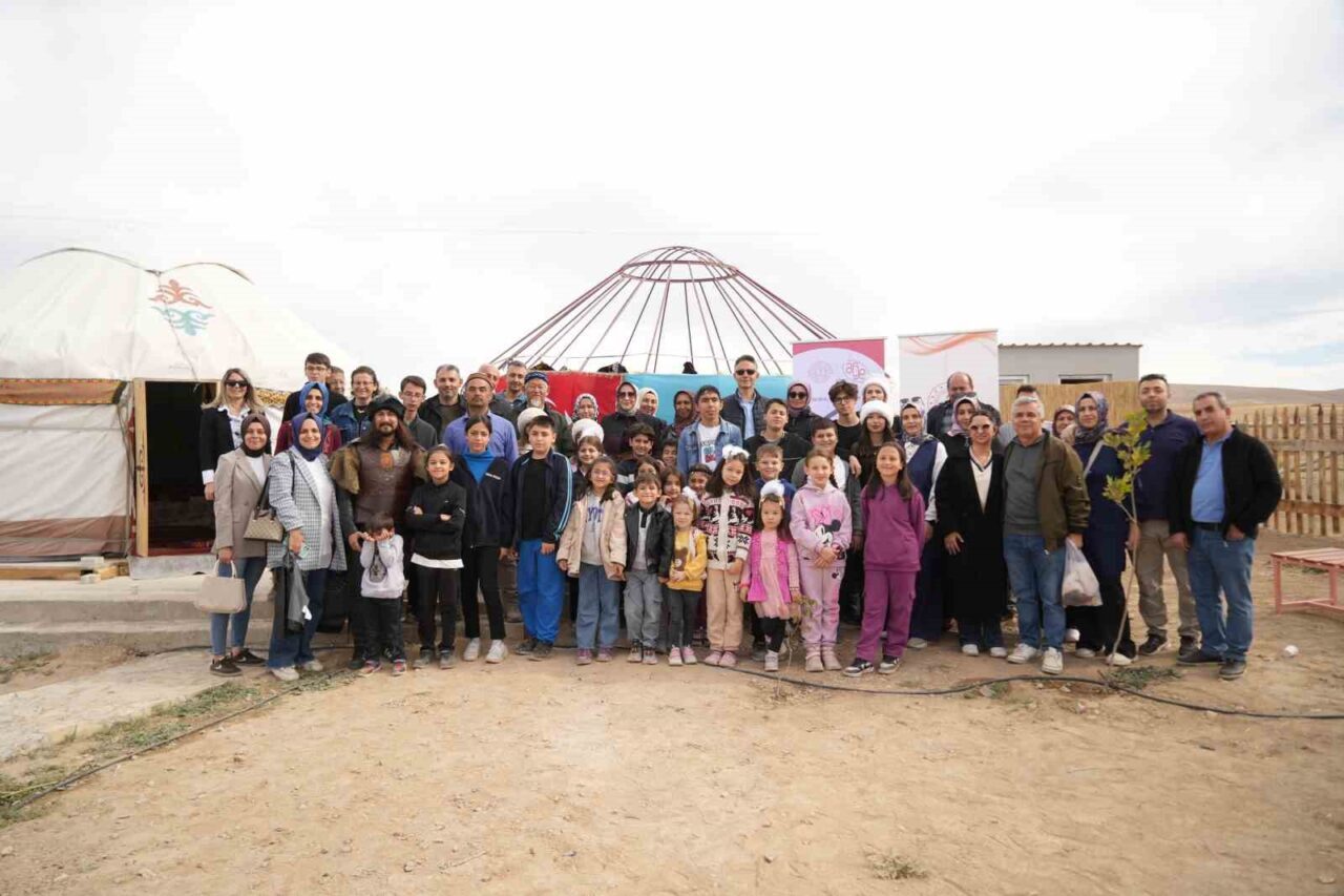 Niğde’nin Altay Köyü’nde “Ailem Okulum” Projesi Kapsamında Kazak Kültürünü Tanıtan Etkinlik Gerçekleştirildi