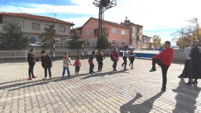 Kütahya Altıntaş’taki Zafer İlkokulu, "Mutlu Çarşamba" projesi ile özel eğitim