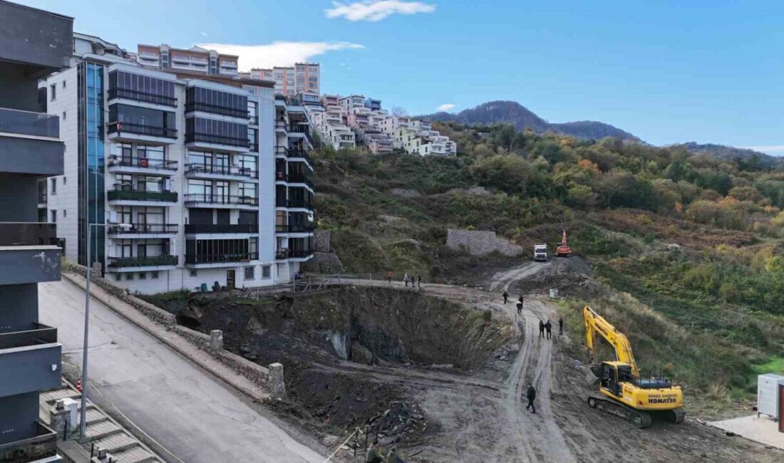 Bartın’ın Amasra ilçesinde inşaat alanındaki göçük nedeniyle 24 daireden oluşan