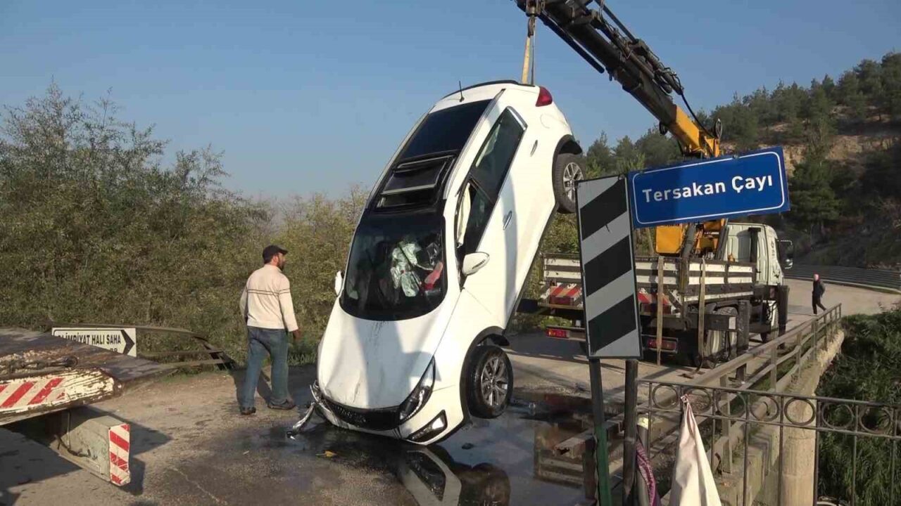 Amasya’da Köprüden Düşen Araçta İki Kız Çocuğu Kurtarıldı