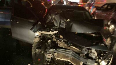 Anadolu Otoyolu'nda meydana gelen zincirleme kazada beş aracın karıştığı olayda