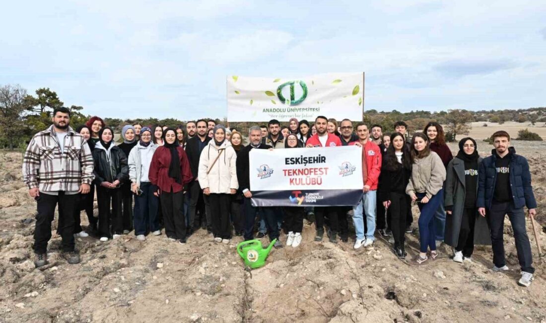 Anadolu Üniversitesi Teknofest Kulübü, 200 fidan dikerek çevre bilincini güçlendirdi Eskişehir'de Anadolu Üniversitesi Teknofest Kulübü, çevre bilincini artırmak amacıyla 200
