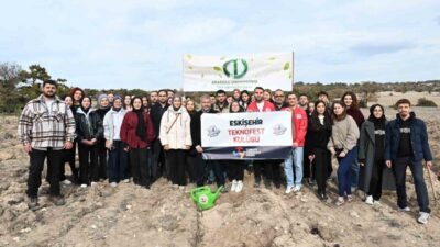 Eskişehir'de Anadolu Üniversitesi Teknofest Kulübü, çevre bilincini artırmak amacıyla 200