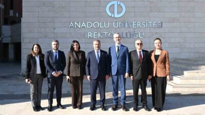 Ukrayna’nın Ankara Büyükelçisi Nariman Celal, Anadolu Üniversitesi Rektörü Prof. Dr.