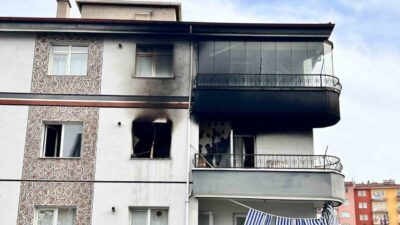 Ankara'nın Mamak ilçesinde 4 katlı bir binanın 3. katında gece