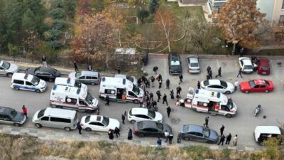 Ankara Adliyesi önünde duruşma sonrası başlayan bıçaklı kavgada, aynı aileden