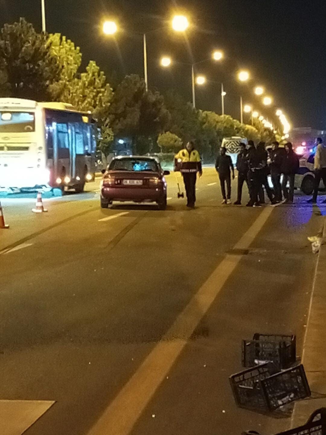 Ankara'nın Çubuk ilçesinde bir yaya, Yıldırım Beyazıt Mahallesi'nde akşam saatlerinde