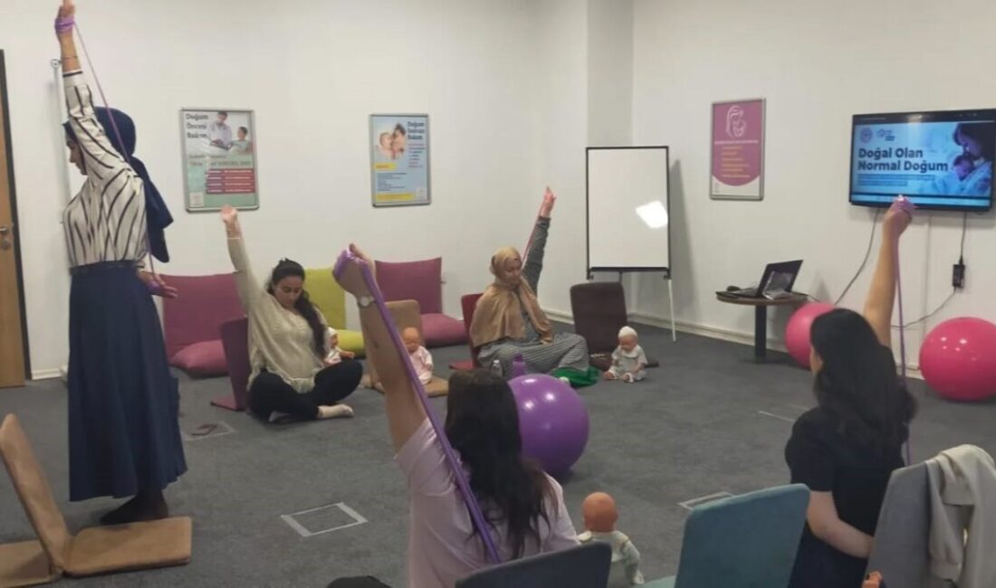 Nazilli’de Anne Adaylarına Özel Eğitim Programları ile Sağlıklı Gebelik ve Bebek Bakımı Destekleniyor Nazilli'deki Cumhuriyet Sağlıklı Hayat Merkezi, yeni anne adaylarına kapsamlı eğitimler