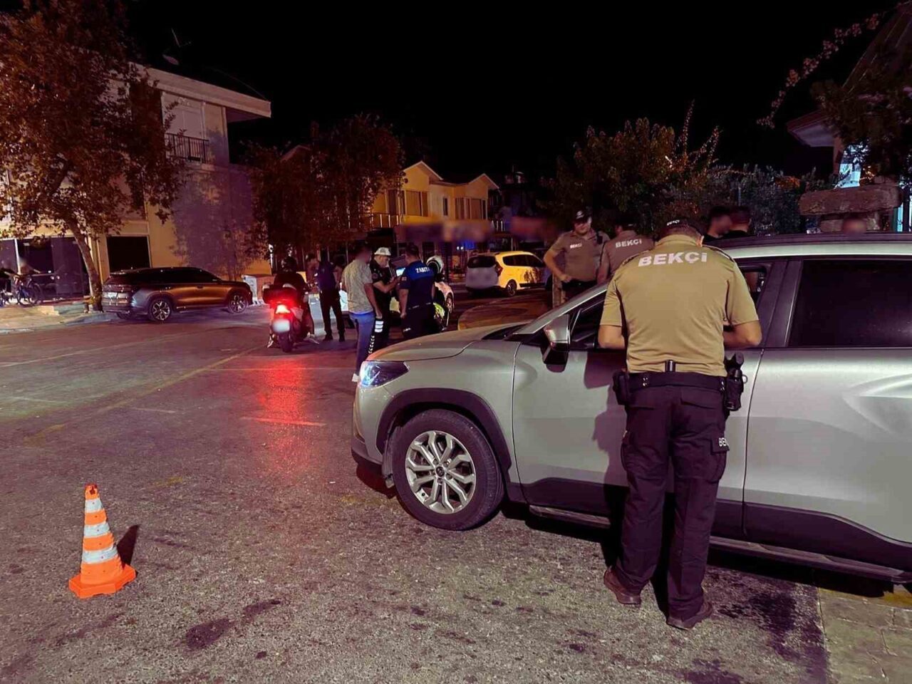 Antalya Emniyet Müdürlüğü, 'Huzurlu Sahiller' uygulaması kapsamında 60.311 kişiyi ve