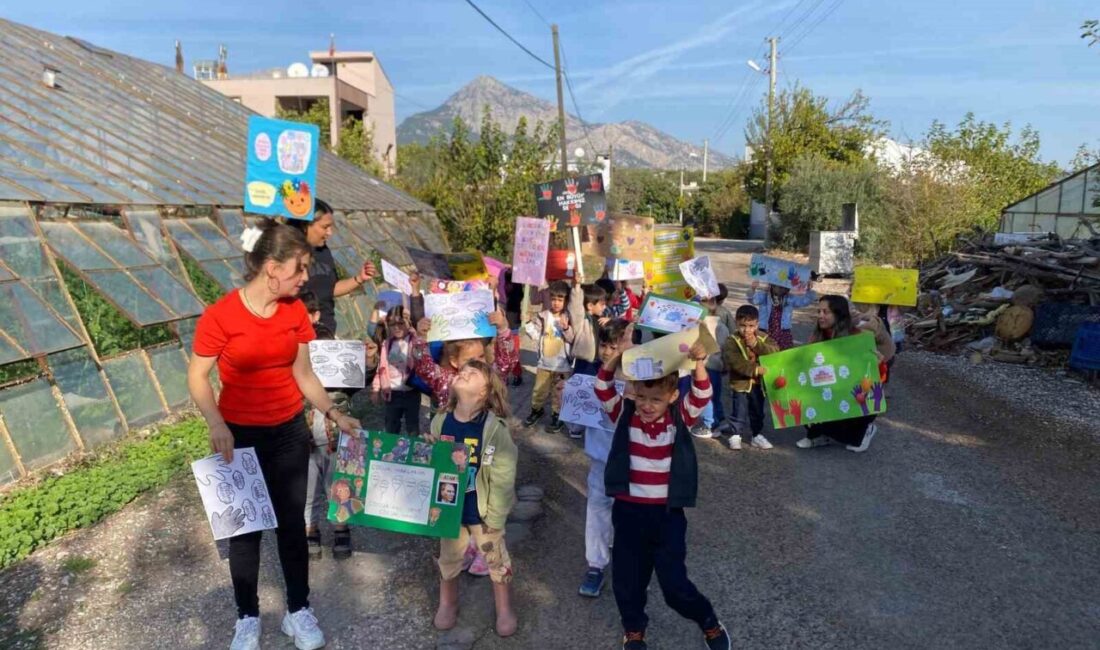 Konyaaltı’nda Çocuk Hakları İçin Anlamlı Yürüyüş Düzenlendi Antalya Konyaaltı Belediyesi, 20 Kasım Dünya Çocuk Hakları Günü'nde kreşlerde