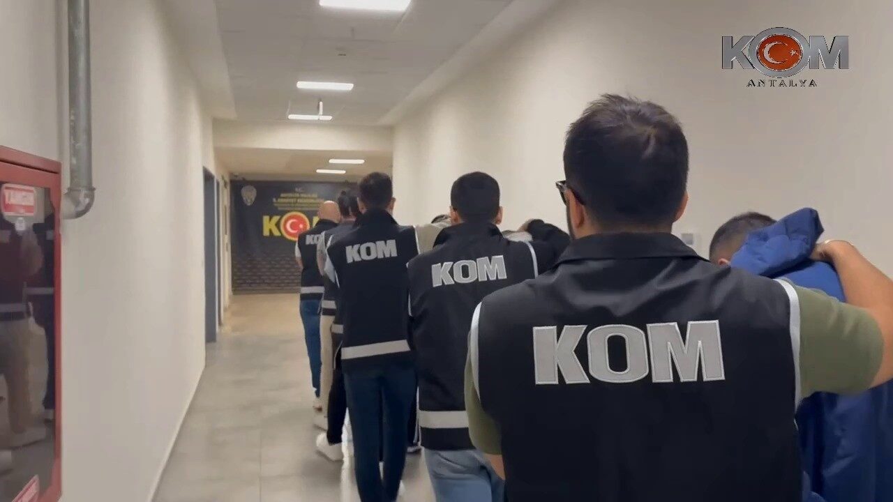 Antalya'nın Muratpaşa ilçesindeki bir iş yerinin kurşunlanması olayıyla ilgili 7