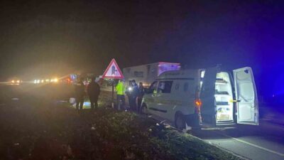 Antalya'nın Serik ilçesinde, yolun karşısına geçmeye çalışan 17 yaşındaki Şükran