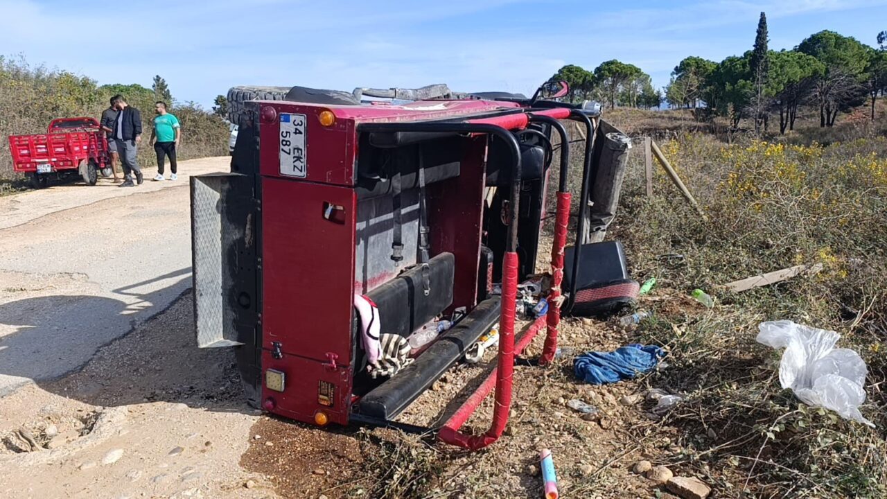 Antalya'nın Manavgat ilçesinde bir safari aracı devrildi, sonucu 9 yabancı